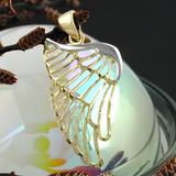 Pendentif aile d'ange bicolore en or 9 carats
